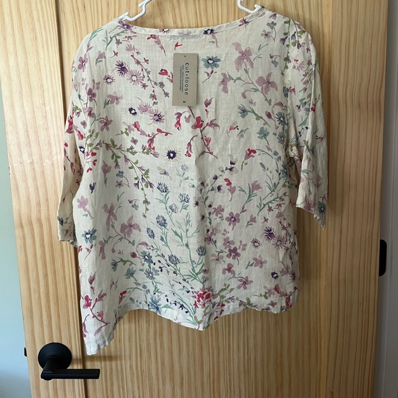 Cut Loose floral blouse - Picture 2 of 6